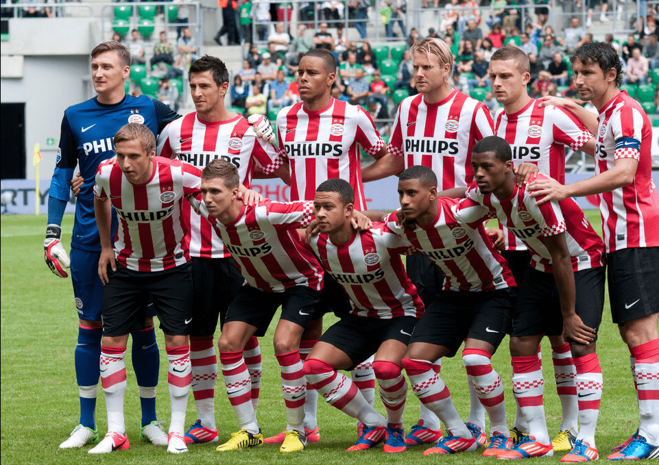 爱游戏APP-埃因霍温发布备战花絮，窗口期远射贴柱，德甲任务艰巨，阵容厚度经受考验的简单介绍